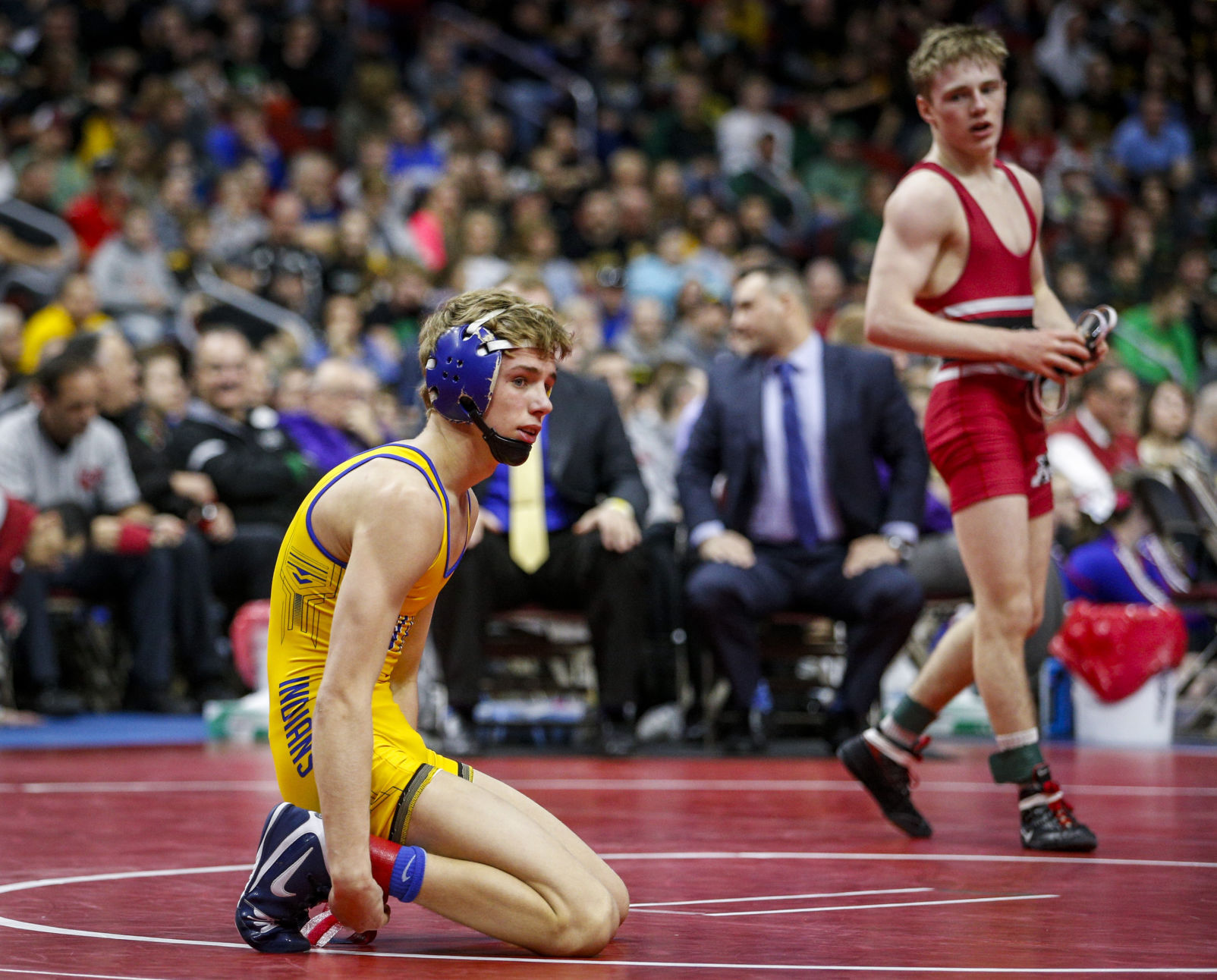 021817-WRESTLING-FINALS-009.jpg